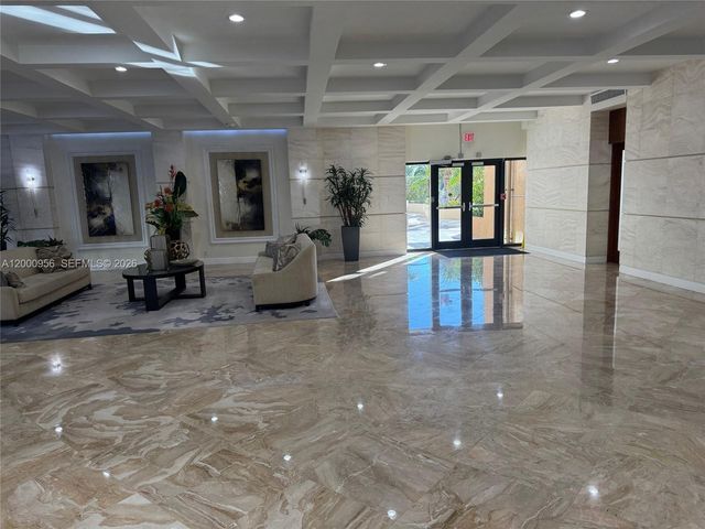 1912 S Ocean Dr 17C, Hallandale Beach, FL 33009