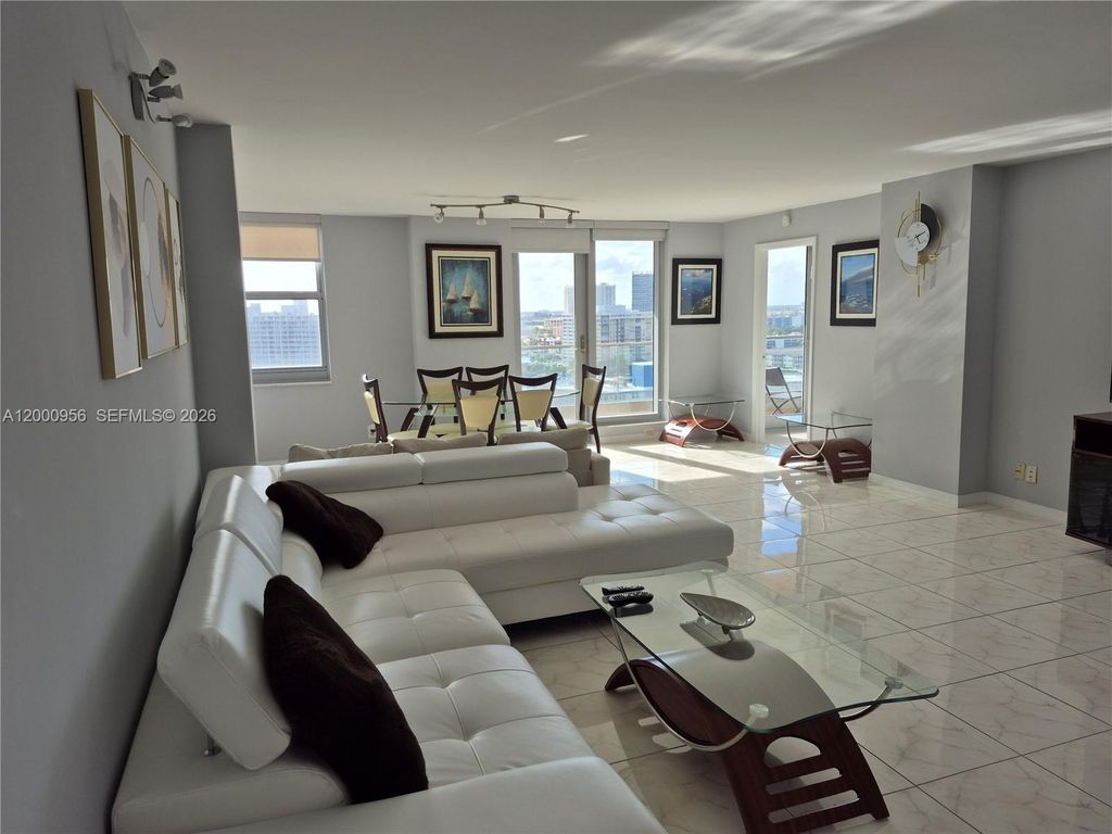 1912 S Ocean Dr 17C, Hallandale Beach, FL 33009