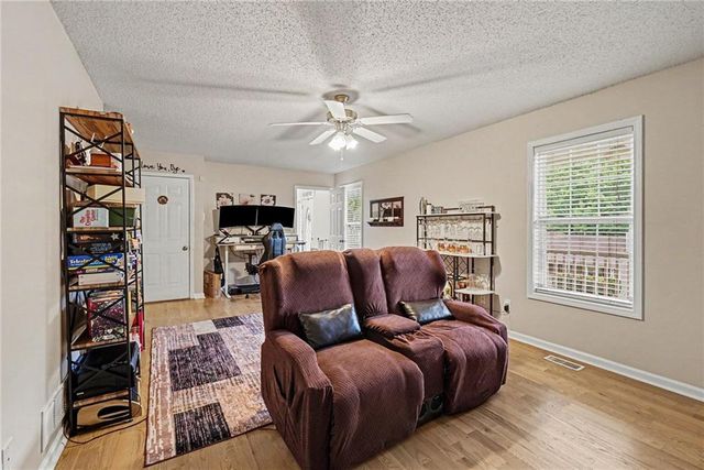 250 Sable Trace Drive, Acworth, GA 30102