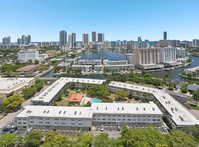 300 Layne Blvd 303, Hallandale Beach, FL 33009