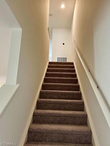 103 Slope Lane, Advance, NC 27006