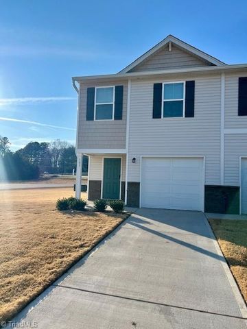 103 Slope Lane, Advance, NC 27006
