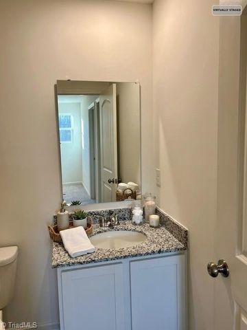 103 Slope Lane, Advance, NC 27006