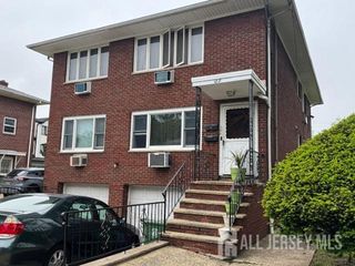 108 W Stimpson Avenue 2ndFl, Linden, NJ 07036