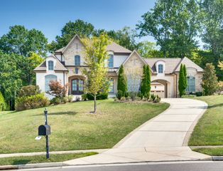 9102 Raindrop Cir, Brentwood, TN 37027