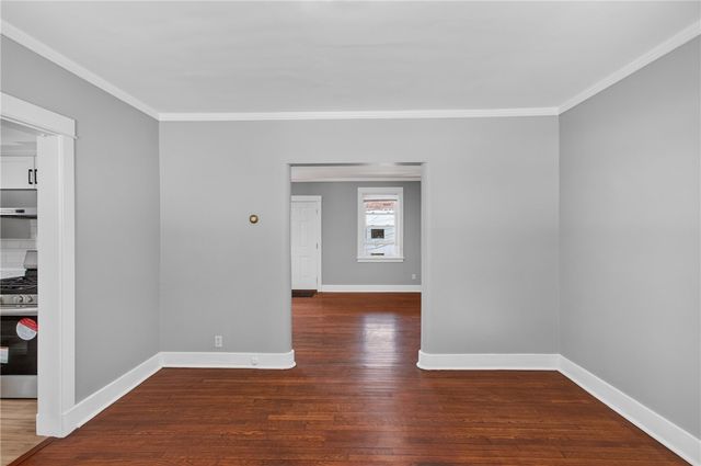 5735 Pocusset St, Squirrel Hill, PA 15217