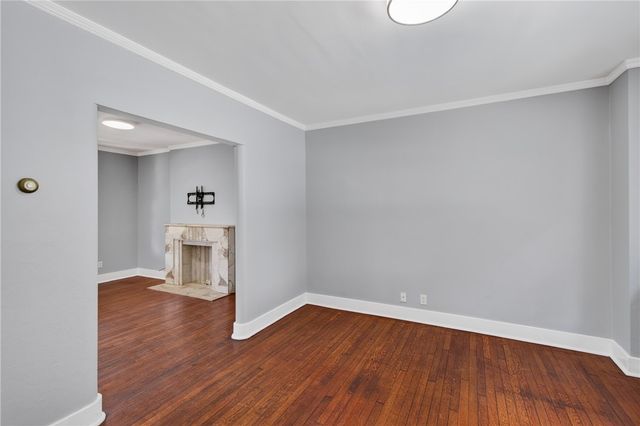 5735 Pocusset St, Squirrel Hill, PA 15217