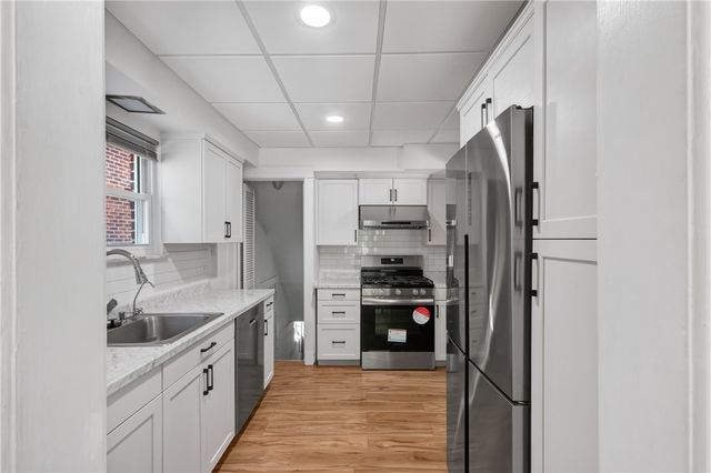 5735 Pocusset St, Squirrel Hill, PA 15217