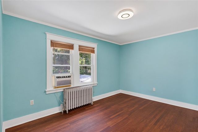 5735 Pocusset St, Squirrel Hill, PA 15217