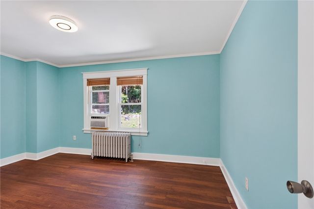 5735 Pocusset St, Squirrel Hill, PA 15217