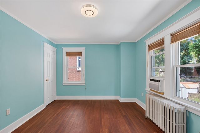 5735 Pocusset St, Squirrel Hill, PA 15217