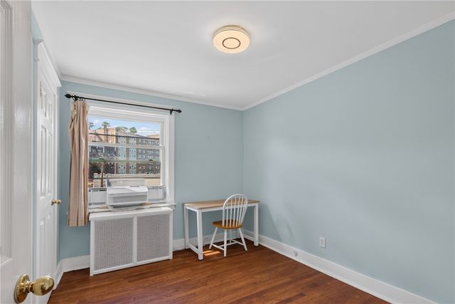 5735 Pocusset St, Squirrel Hill, PA 15217