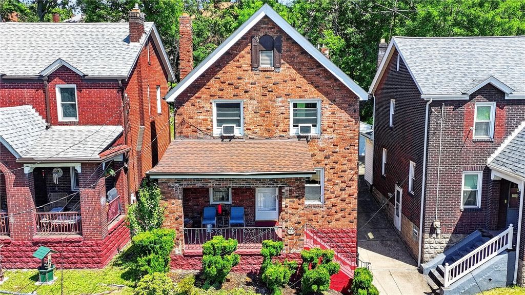 5735 Pocusset St, Squirrel Hill, PA 15217