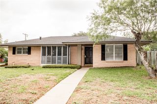 3722 Pope Dr, Corpus Christi, TX 78411