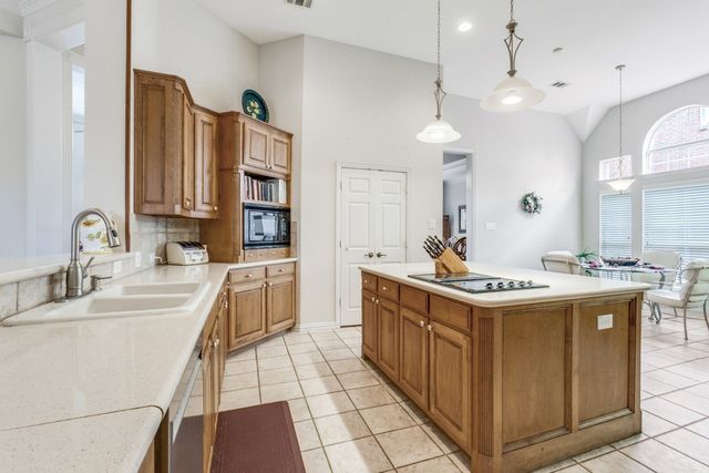 7777 Daylily Way, Frisco, TX 75033