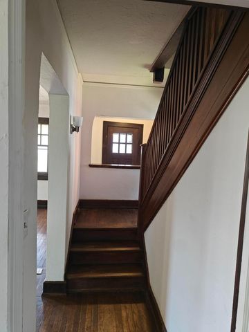 16 N 7th Street, Newark, OH 43055