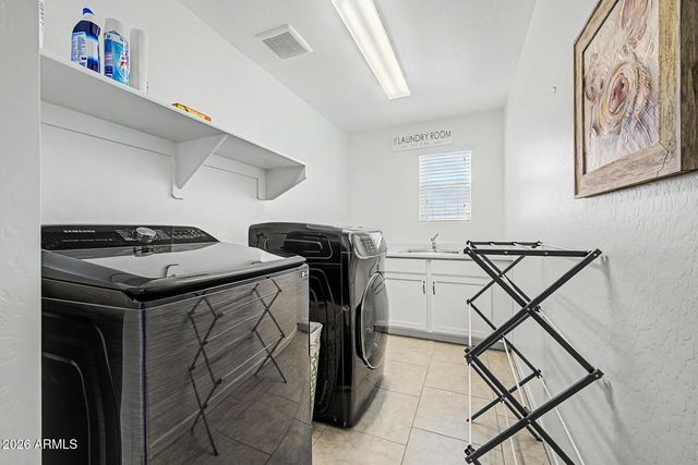 3319 W FAWN Drive, Laveen, AZ 85339