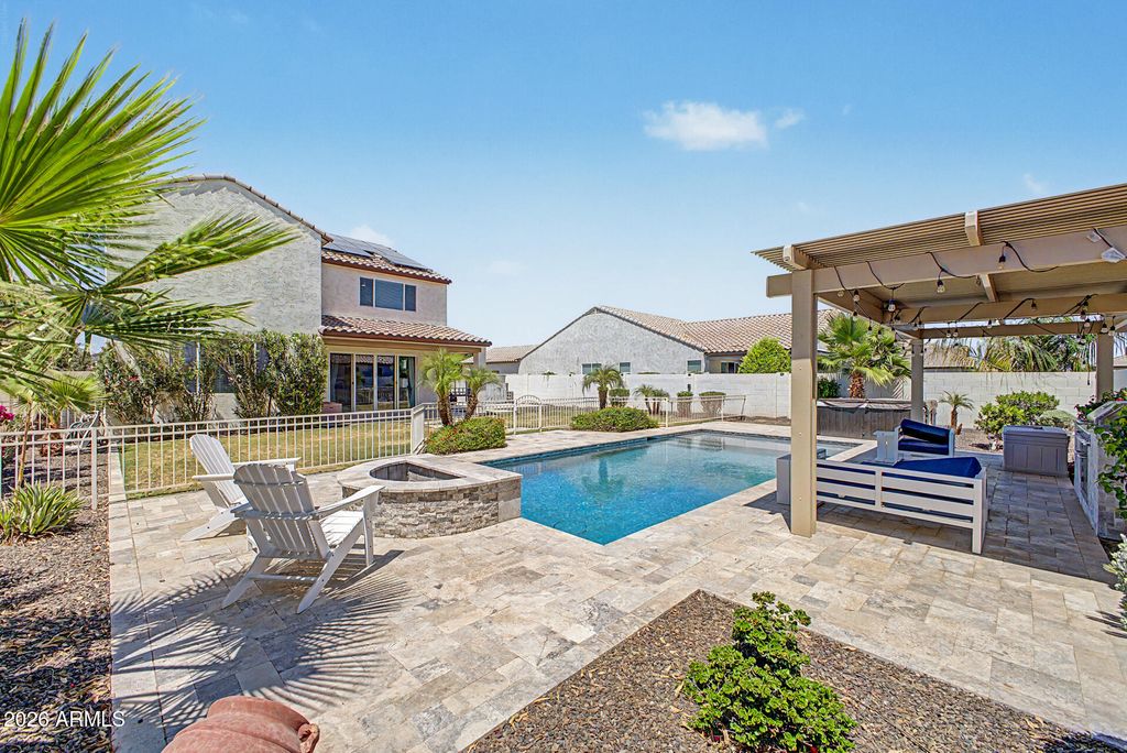 Image 2 of property listing at 3319 W FAWN Drive, Laveen, AZ 85339
