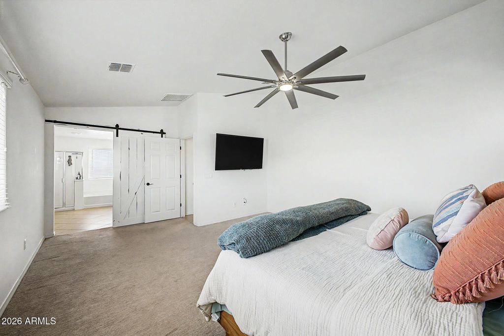 Image 25 of property listing at 3319 W FAWN Drive, Laveen, AZ 85339