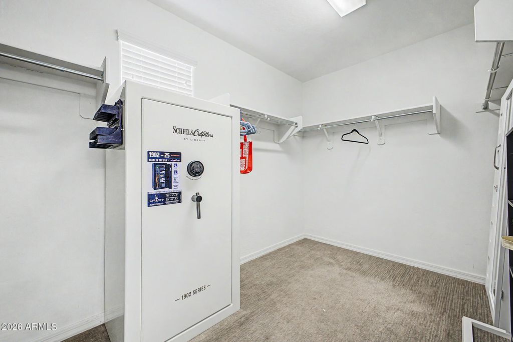 Image 35 of property listing at 3319 W FAWN Drive, Laveen, AZ 85339