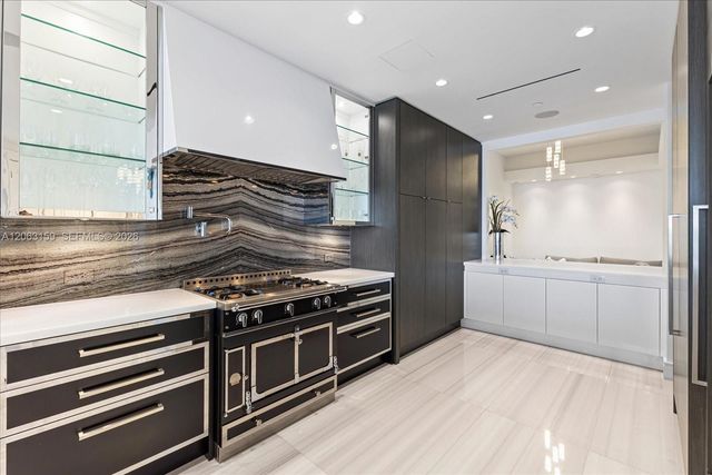 17901 Collins Avenue 2802, Sunny Isles Beach, FL 33160