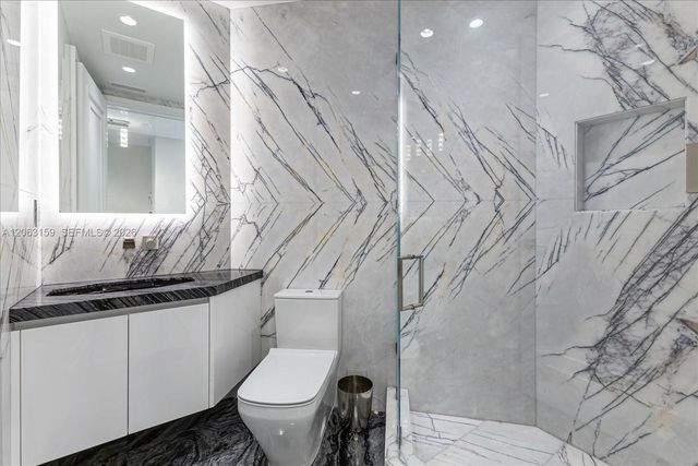 17901 Collins Avenue 2802, Sunny Isles Beach, FL 33160