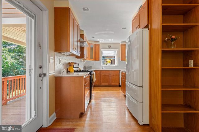 5020 DERMOND RD, Drexel Hill, PA 19026