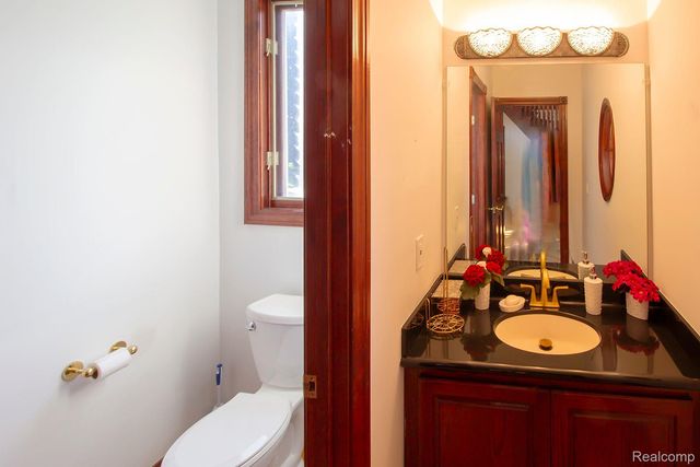 20465 SAINT LAURENCE Drive, Clinton Township, MI 48038