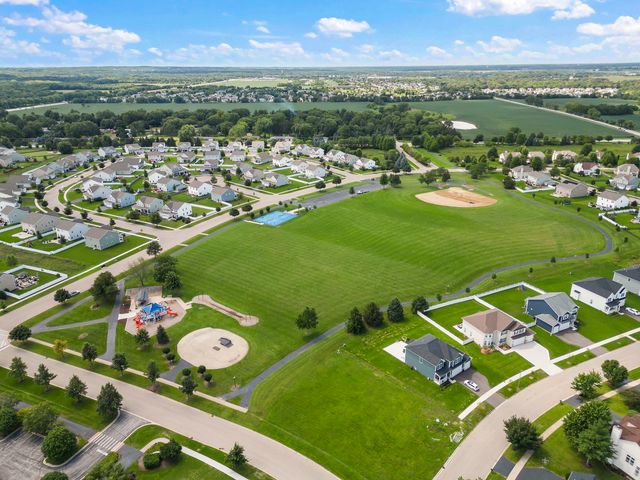 3079 Grande Trail, Yorkville, IL 60560