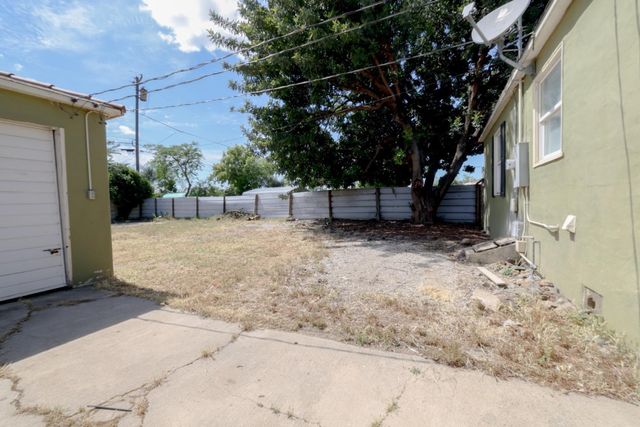 360 E 19th Street, Merced, CA 95340