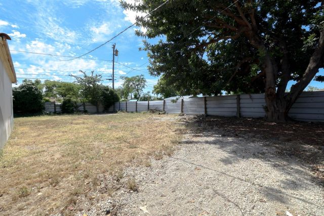 360 E 19th Street, Merced, CA 95340