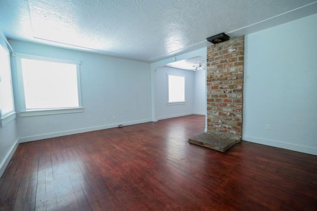 360 E 19th Street, Merced, CA 95340