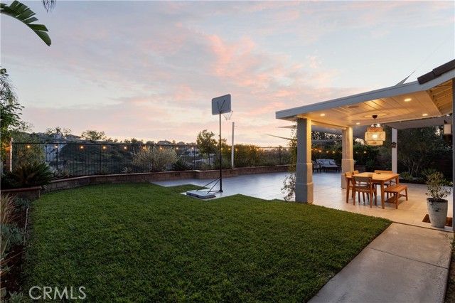 21431 Silvertree Lane, Trabuco Canyon, CA 92679