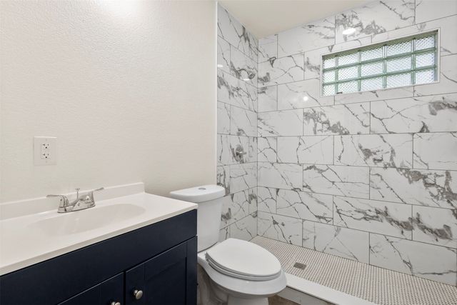 8033 Komalty Drive, Dallas, TX 75217