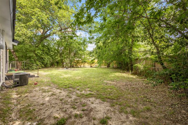 8033 Komalty Drive, Dallas, TX 75217