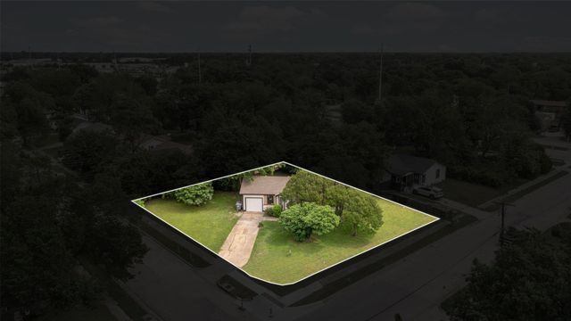 8033 Komalty Drive, Dallas, TX 75217