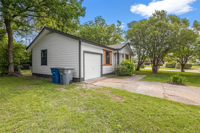 8033 Komalty Drive, Dallas, TX 75217