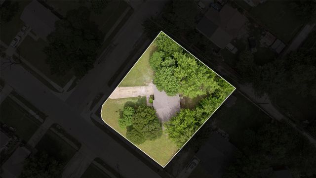 8033 Komalty Drive, Dallas, TX 75217