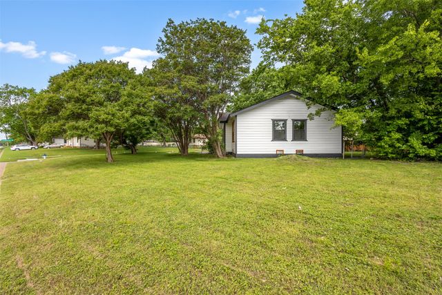 8033 Komalty Drive, Dallas, TX 75217