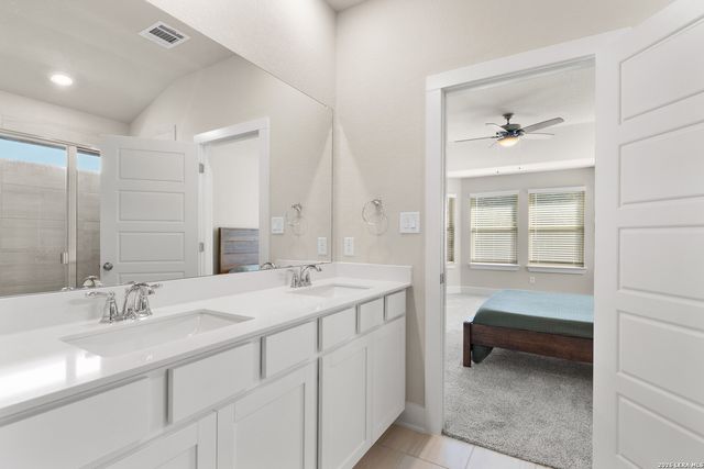 10726 Yellowtail, Boerne, TX 78006