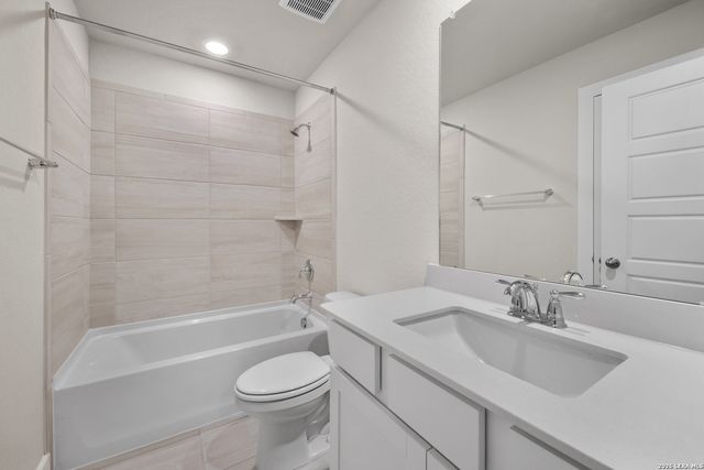 10726 Yellowtail, Boerne, TX 78006