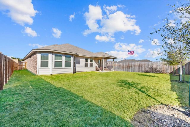 10726 Yellowtail, Boerne, TX 78006