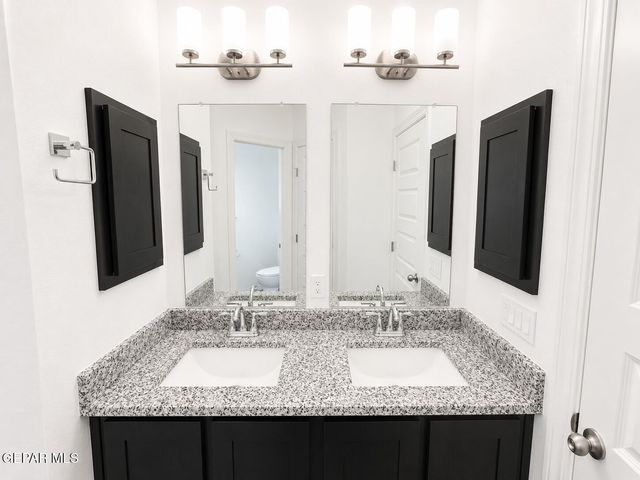 910 Andrew arroyos Drive, Socorro, TX 79927