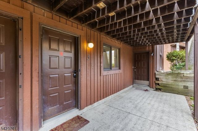 4 Alta Ct 5, Vernon Twp., NJ 07462