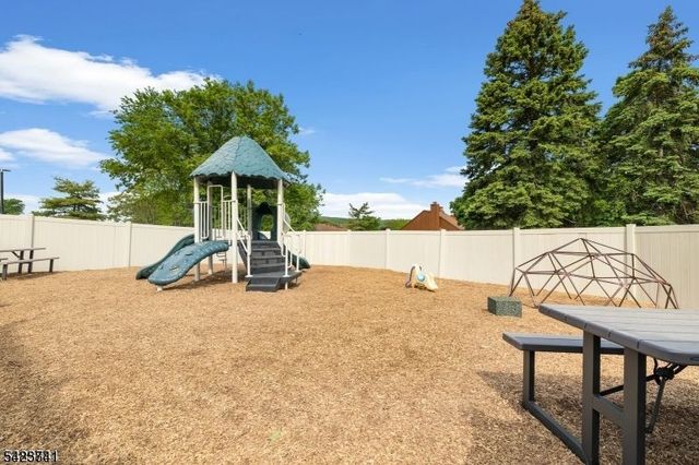 4 Alta Ct 5, Vernon Twp., NJ 07462