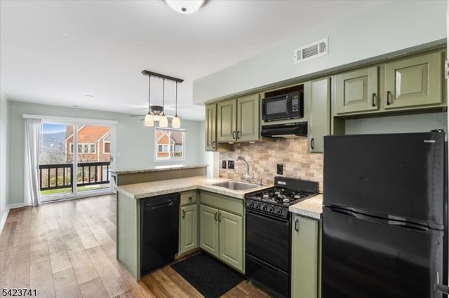 4 Alta Ct 5, Vernon Twp., NJ 07462