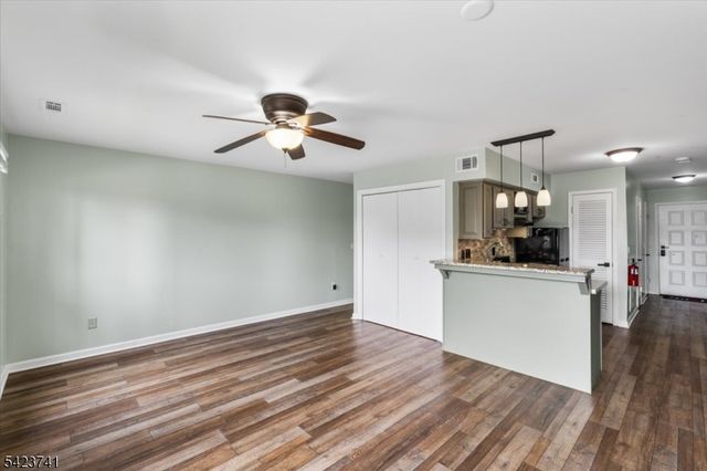 4 Alta Ct 5, Vernon Twp., NJ 07462