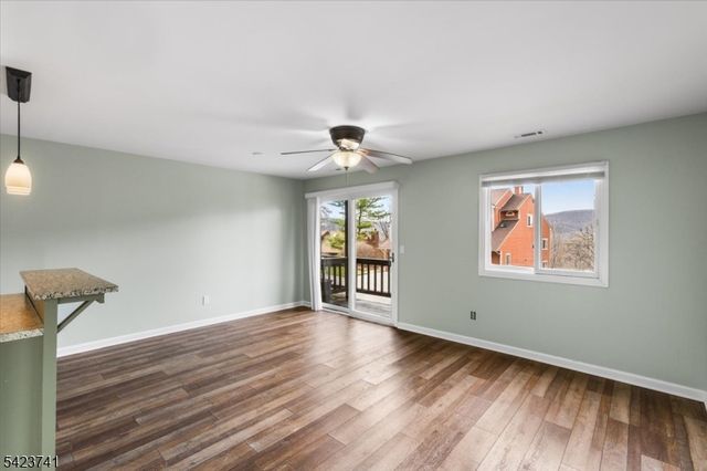 4 Alta Ct 5, Vernon Twp., NJ 07462
