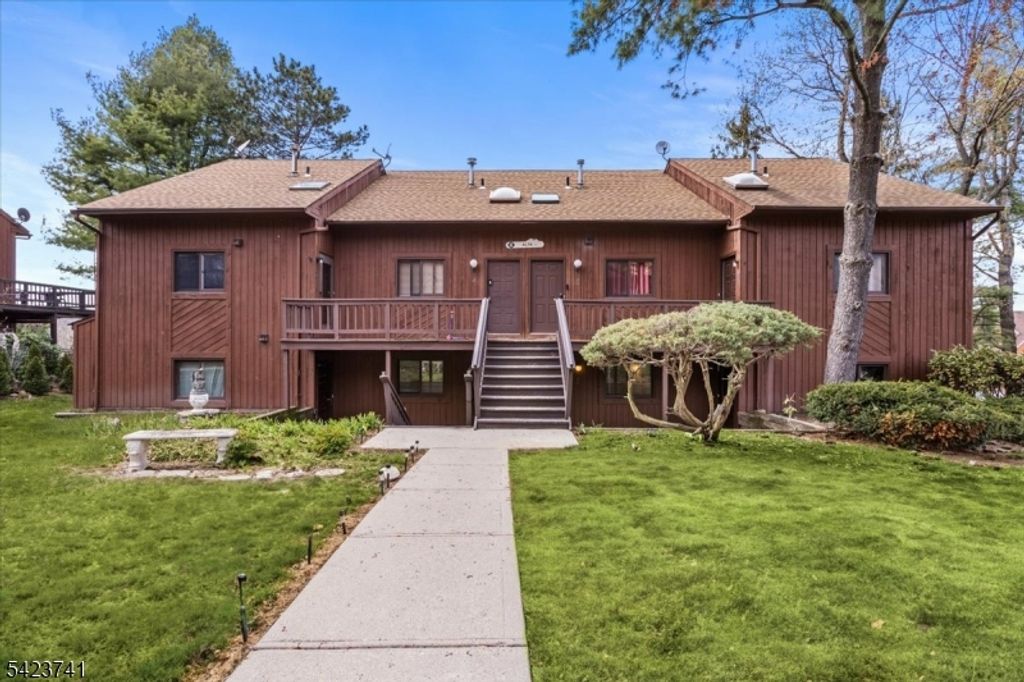 4 Alta Ct 5, Vernon Twp., NJ 07462
