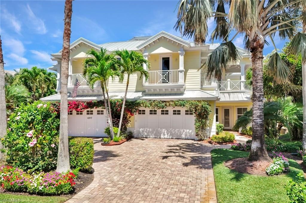 699 Fairway TER, NAPLES, FL 34103 — photo 2